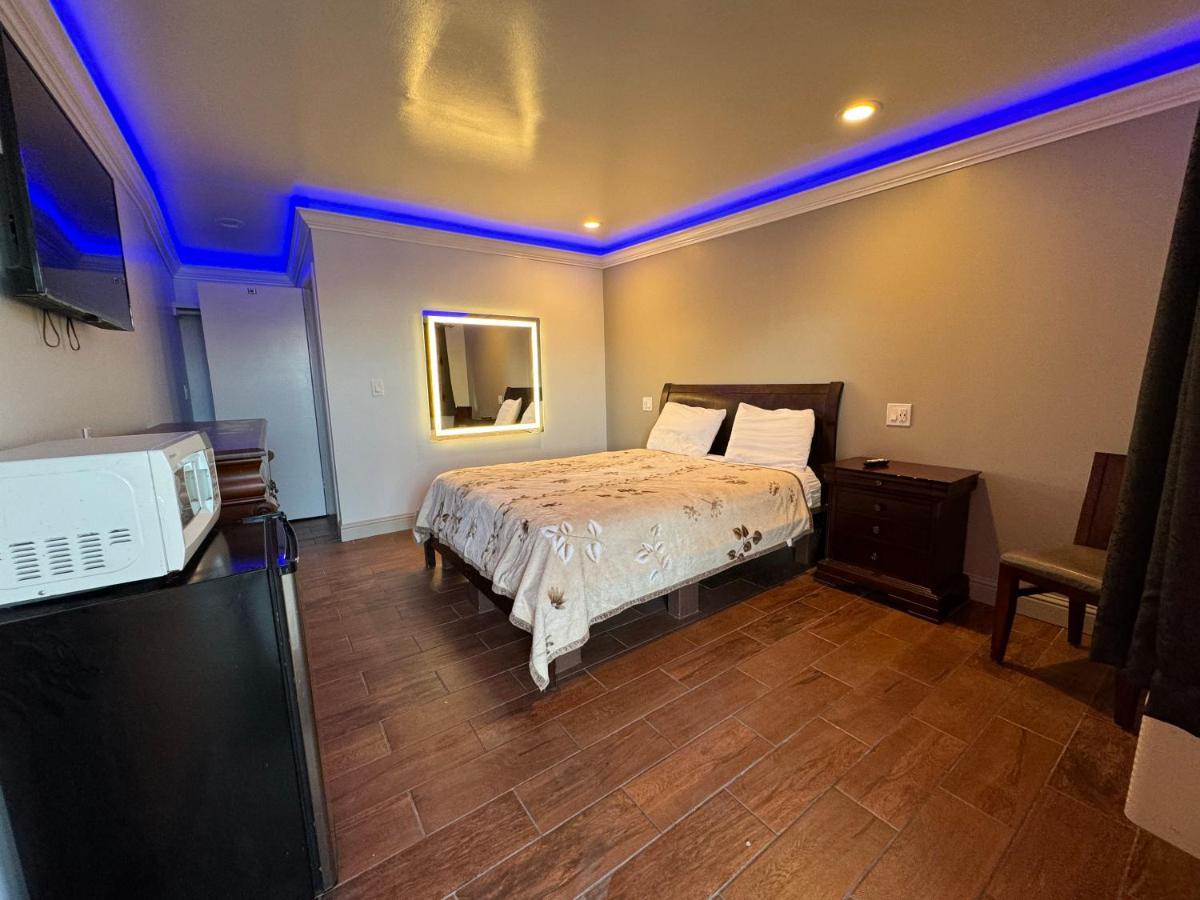 Travel Inn Greenfield 外观 照片